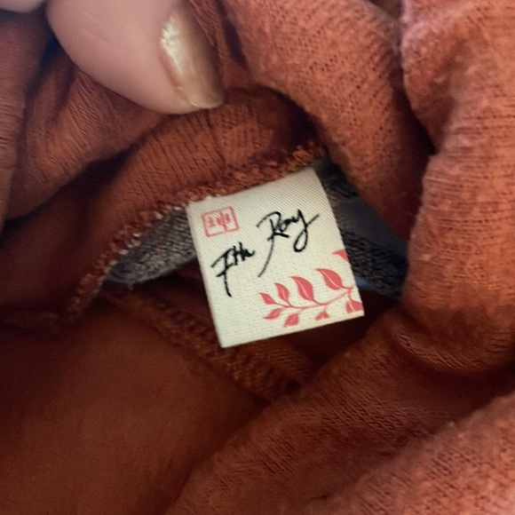 Sweatshirt - Picture 2 of 2